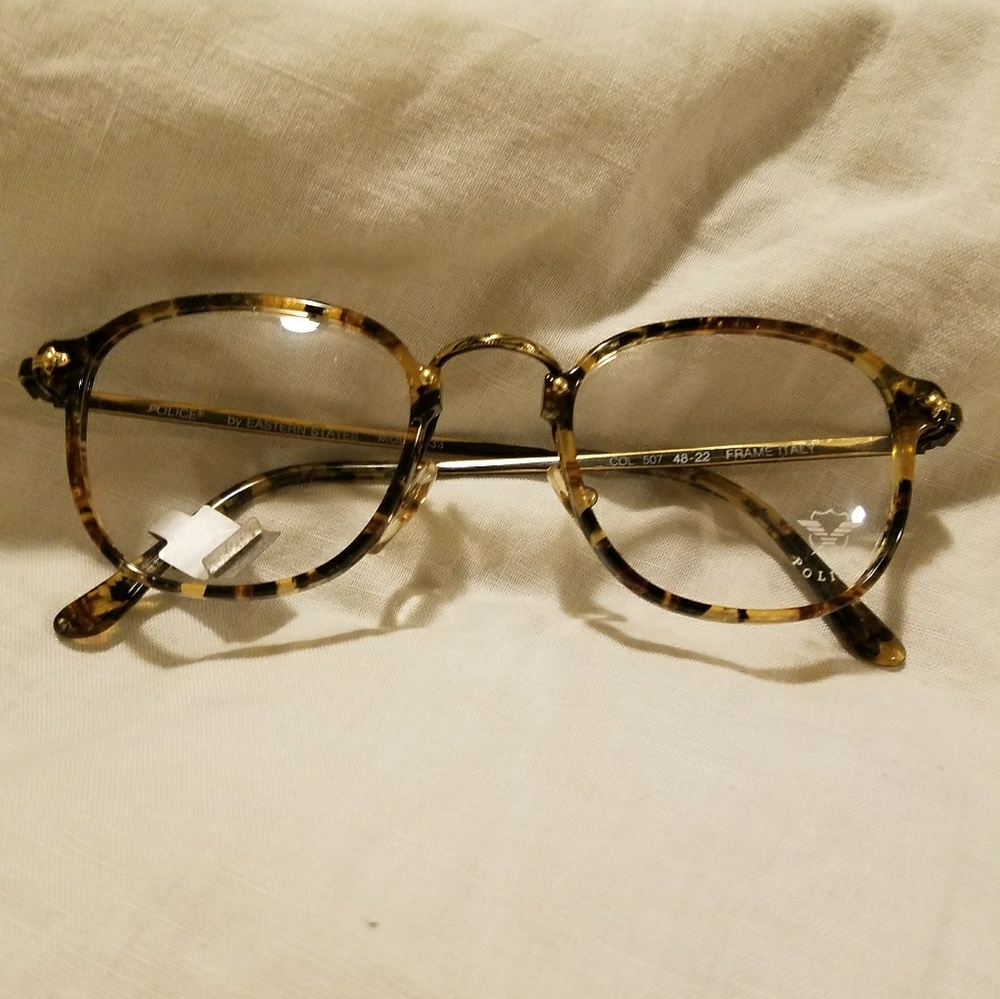 Eyeglass frames